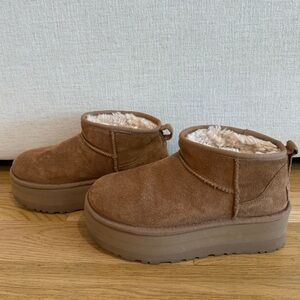 Women’s UGG Ultra Mini Platform Suede  Ankle Boots in Chestnut Brown